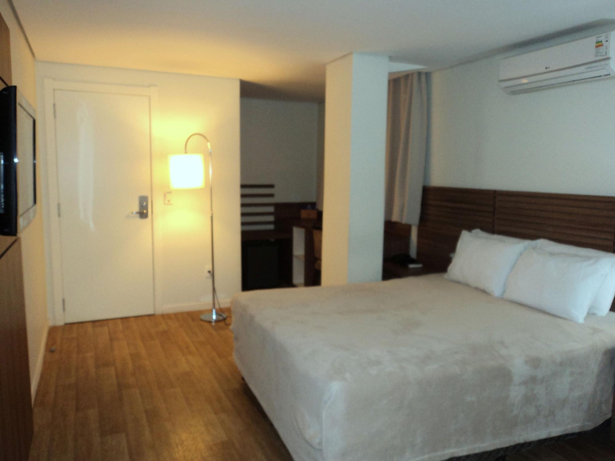 Umbu Hotel Porto Alegre - Centro Historico - Prox Aeroporto 15Min Εξωτερικό φωτογραφία