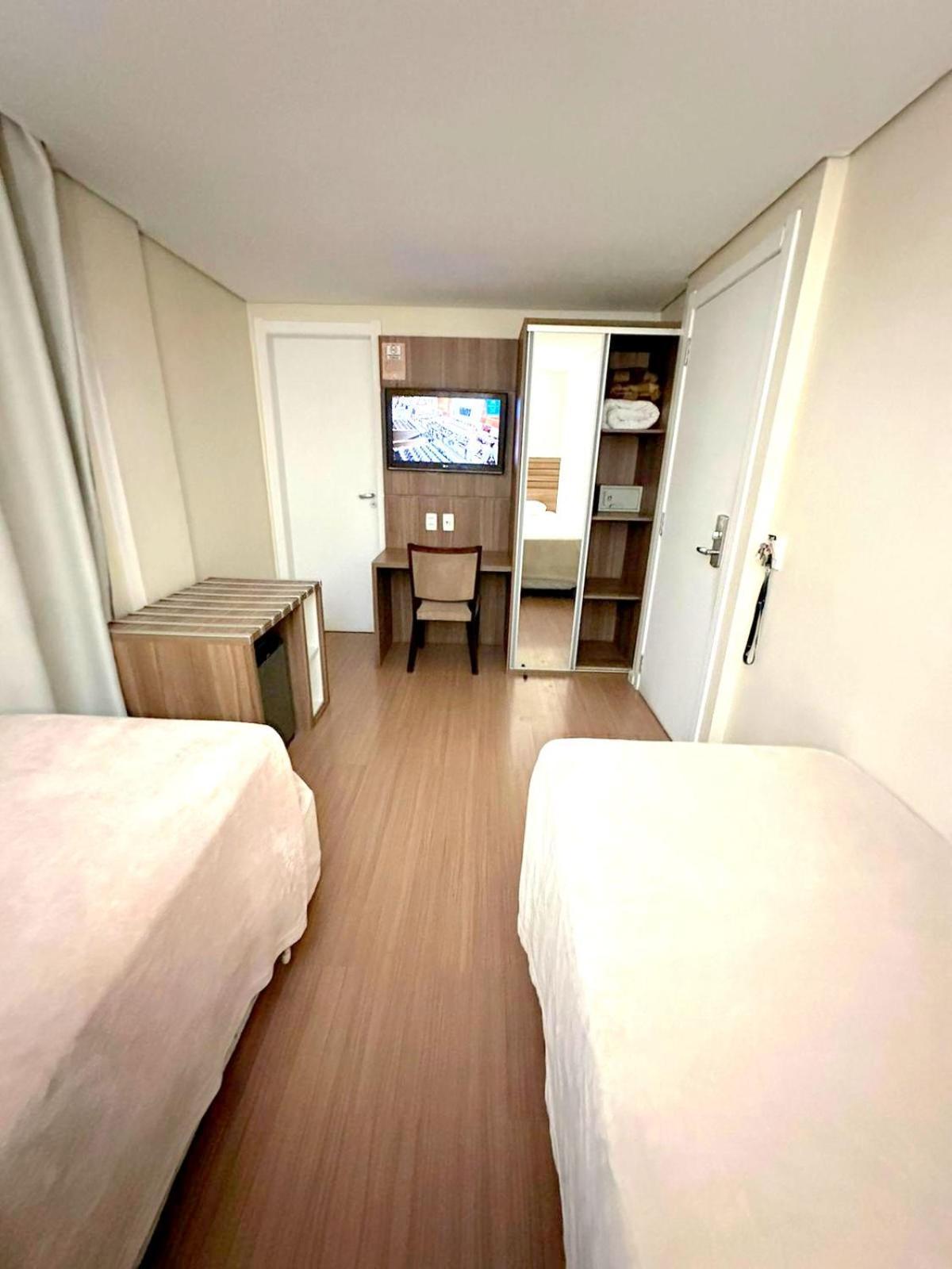 Umbu Hotel Porto Alegre - Centro Historico - Prox Aeroporto 15Min Δωμάτιο φωτογραφία